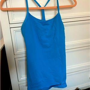 Lululemon top with built in bra